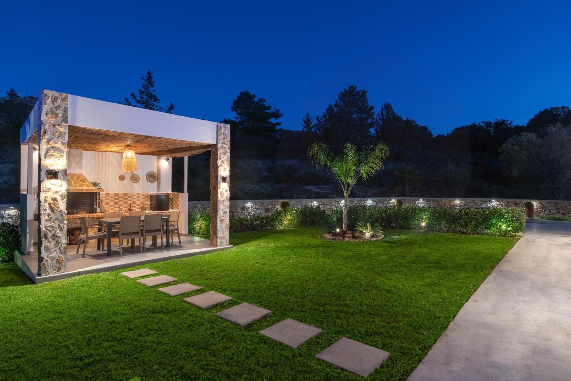 Aiora Luxury Villas 아판토우 외부 사진